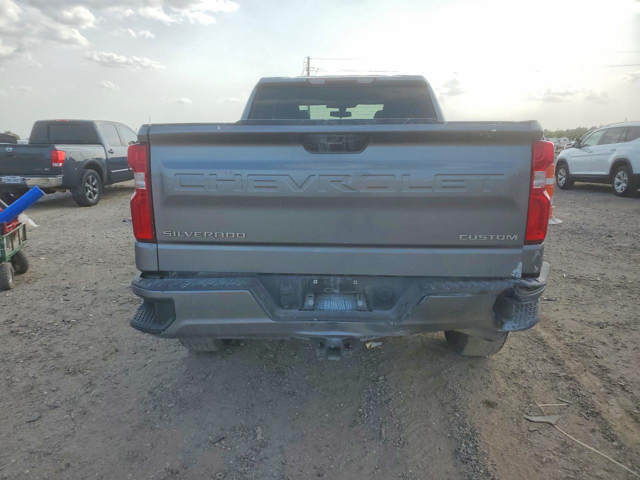 2020 Chevrolet Silverado C1500 Custom - Фото 6