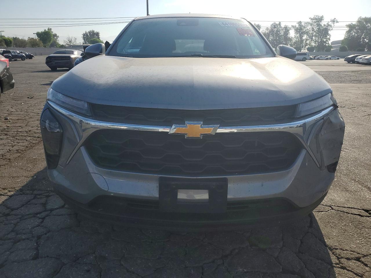 2024 Chevrolet Trax Ls - Image 5