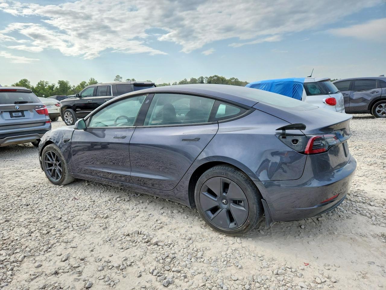 2023 Tesla Model 3 - Фото 3