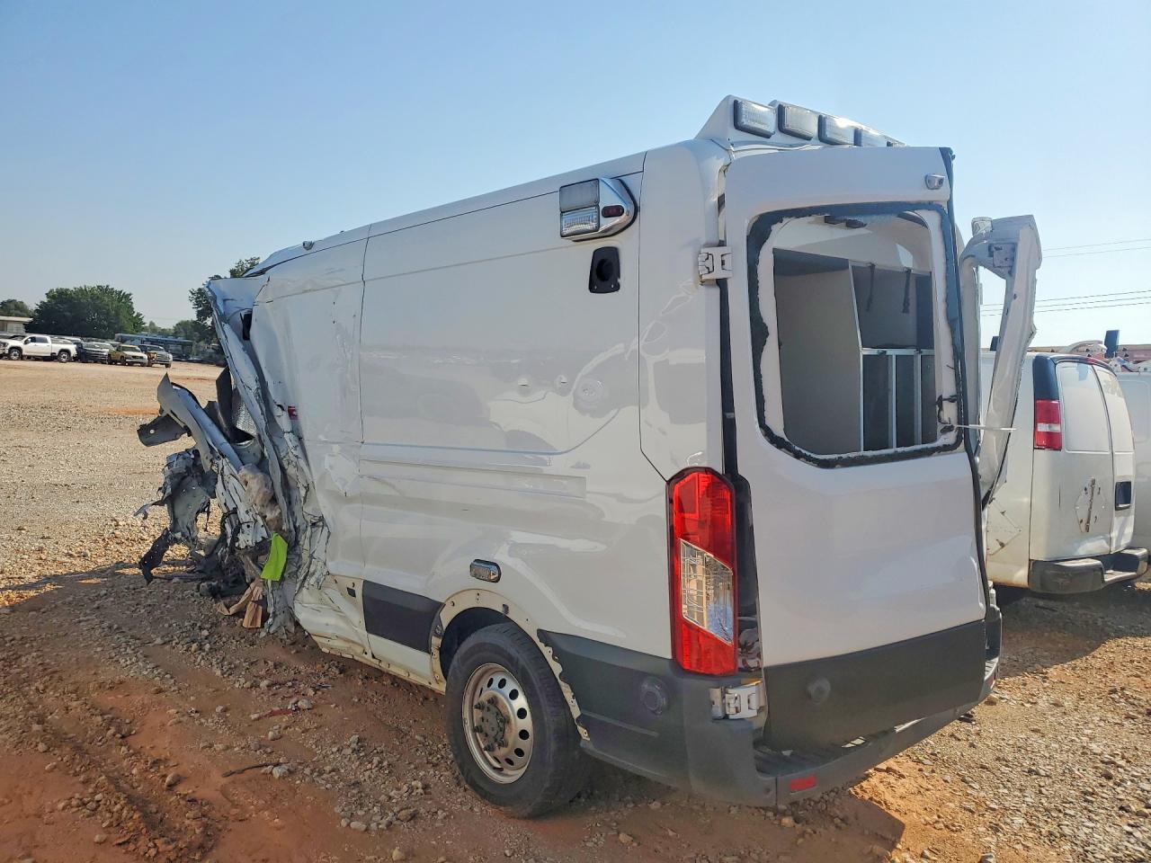 2022 Ford Transit T-350 - Image 2
