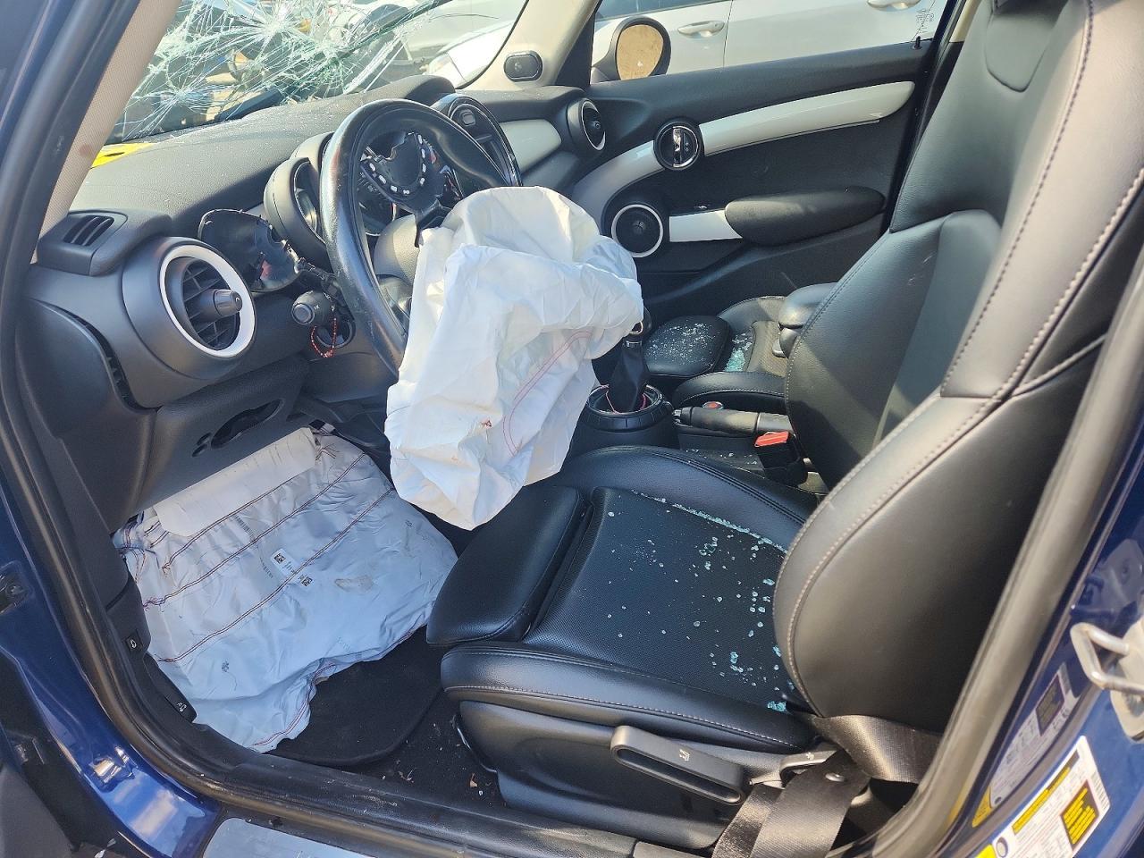 2017 Mini Cooper S - Image 7