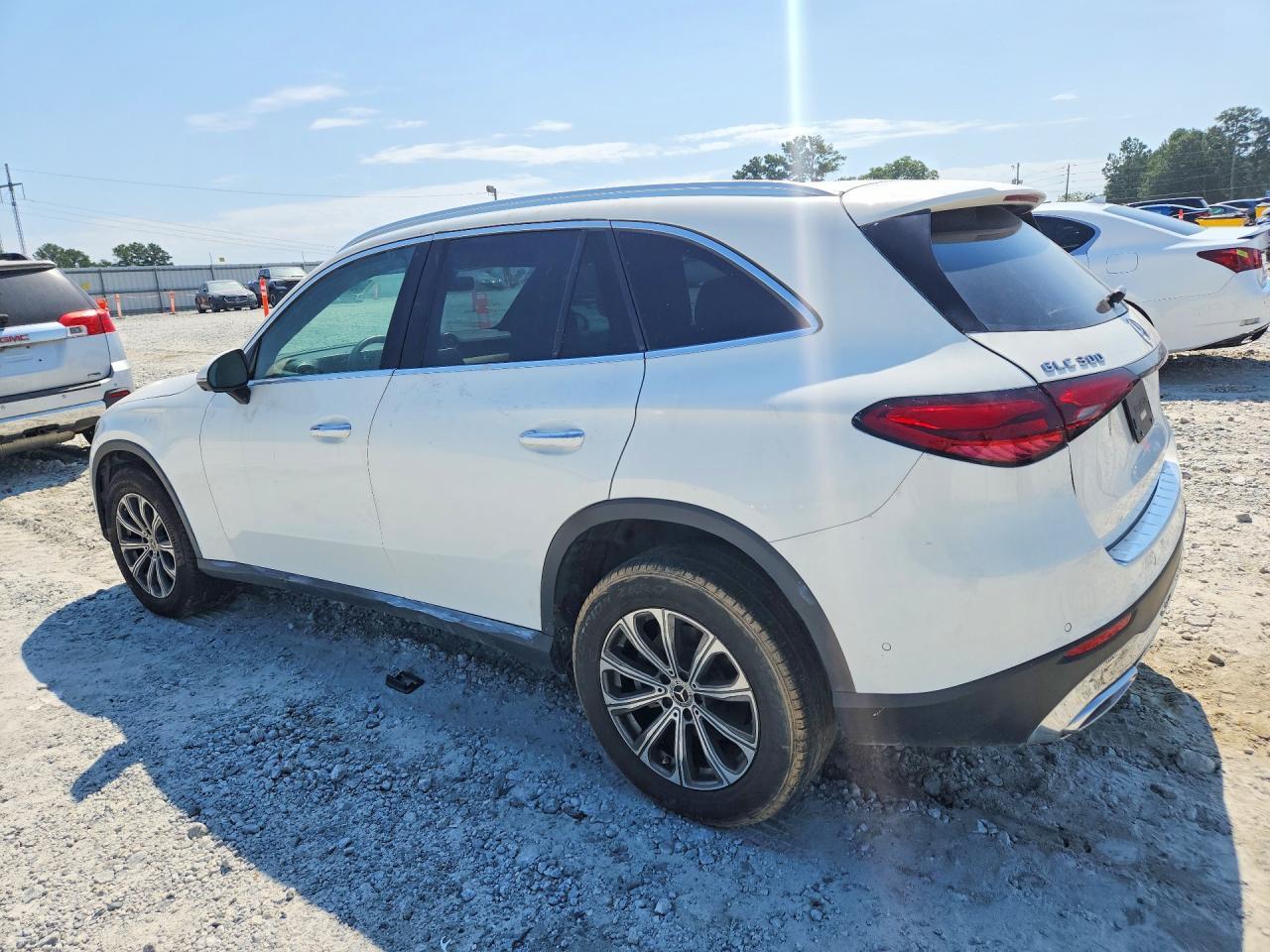 2025 Mercedes-Benz Glc 300 - Фото 2