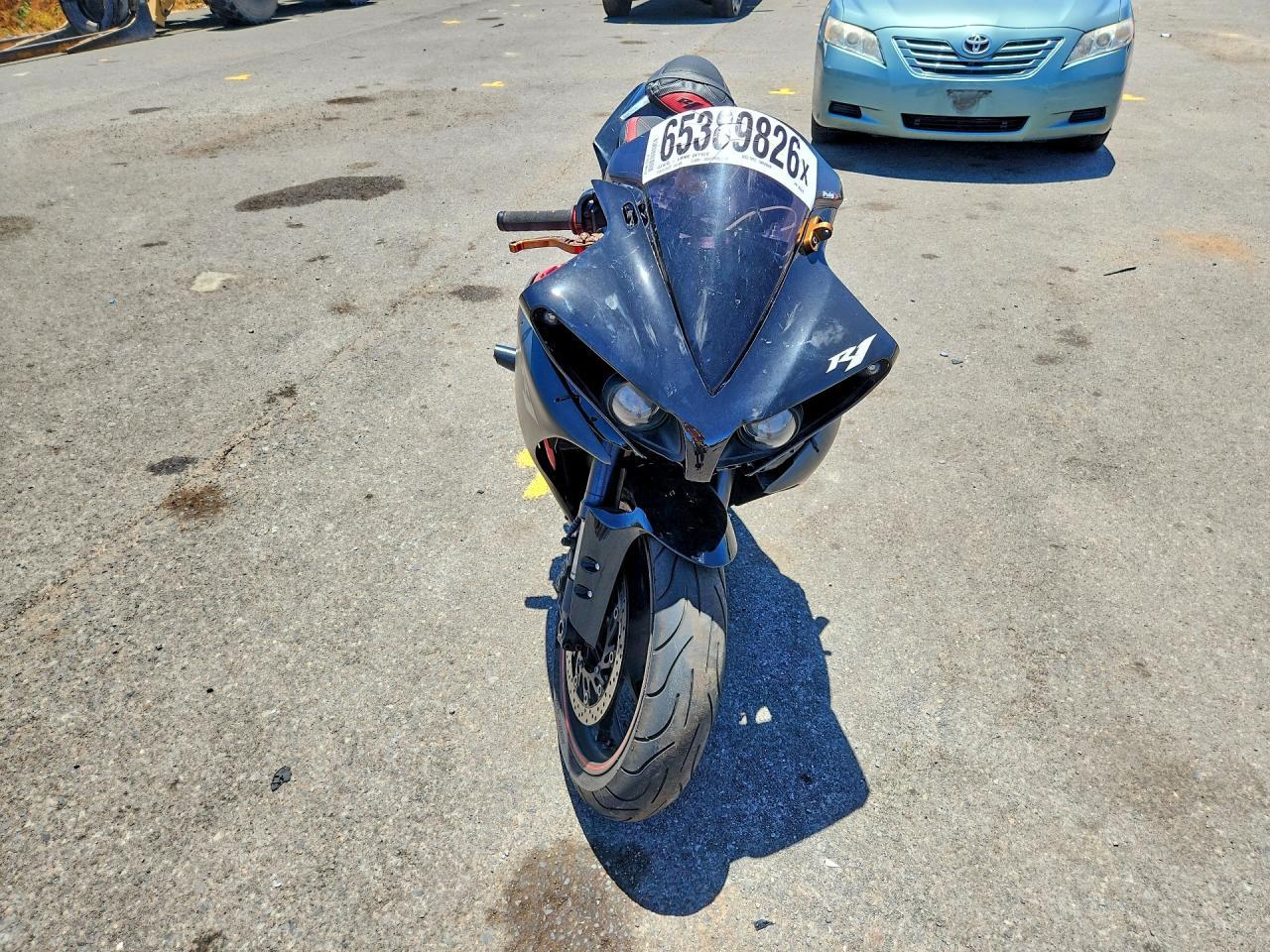 2009 Yamaha Yzfr1 - Image 2