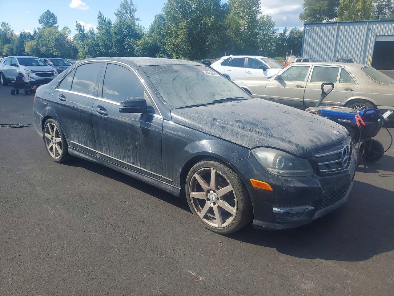 2014 Mercedes-Benz C 250 - Image 4