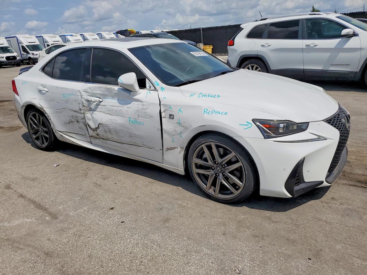 2019 Lexus Is 300 - Фото 4