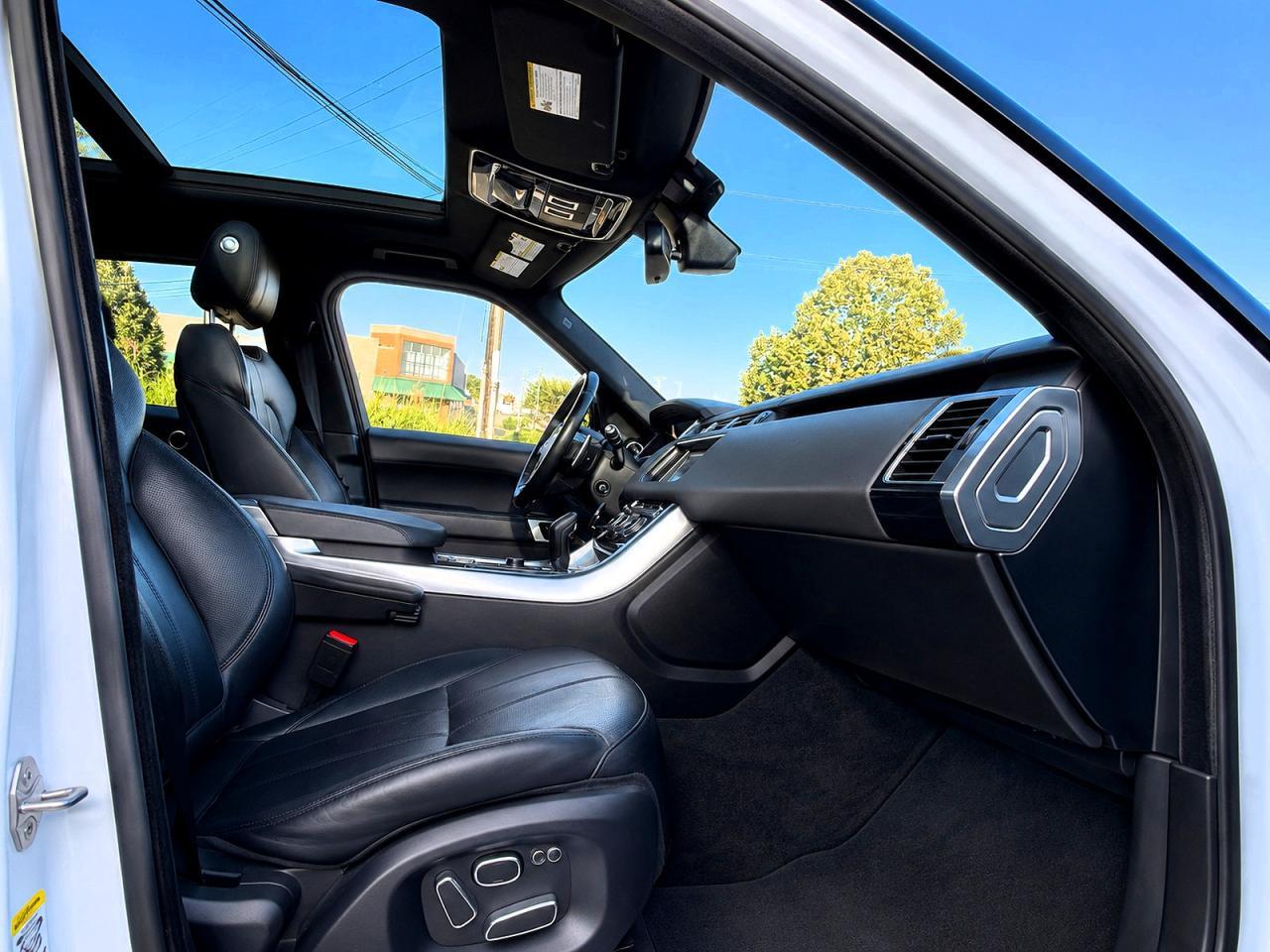 2015 Land Rover Range Rover Sport Hse - Image 5