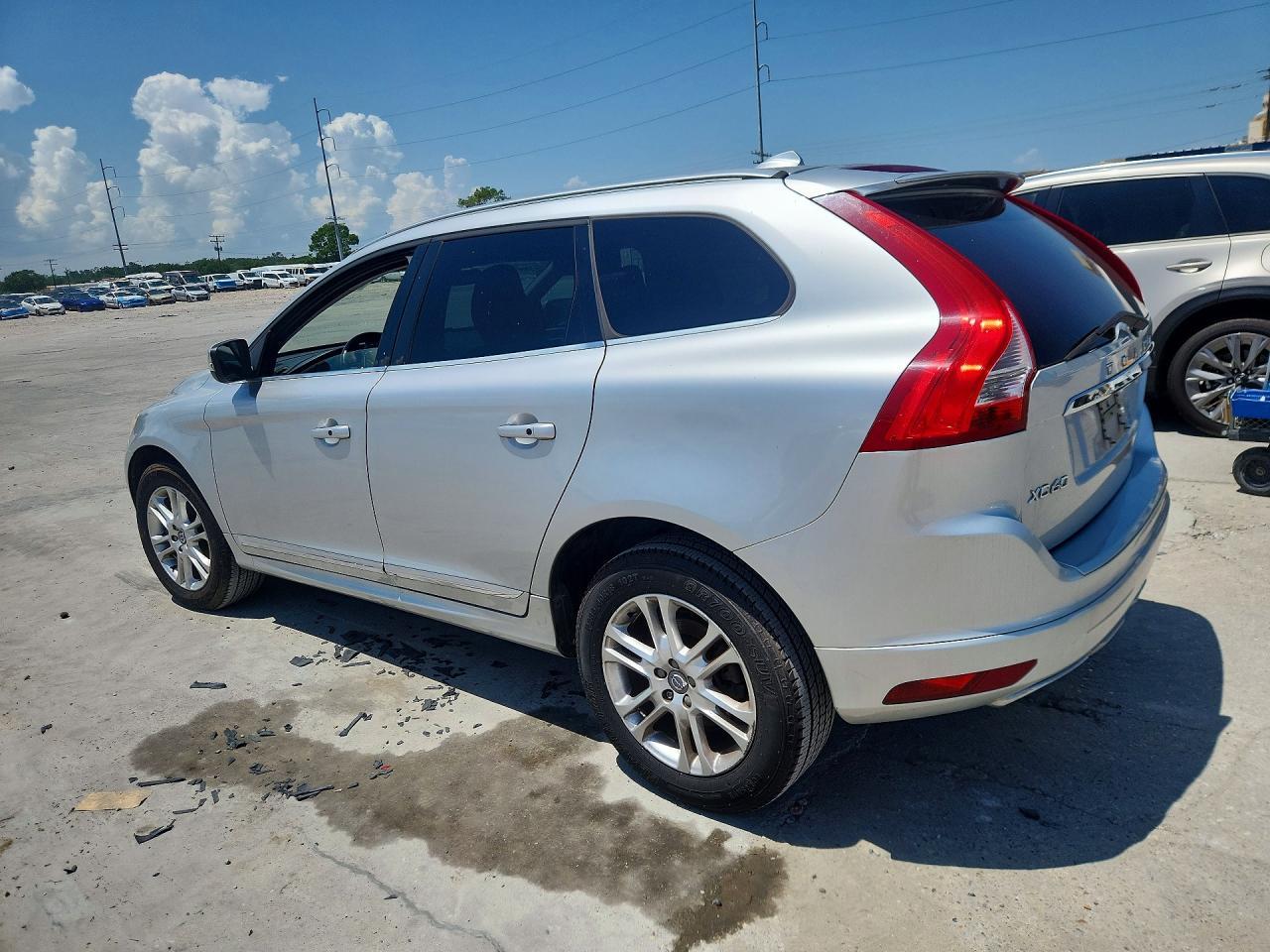 2016 Volvo Xc60 T5 Premier - Фото 2