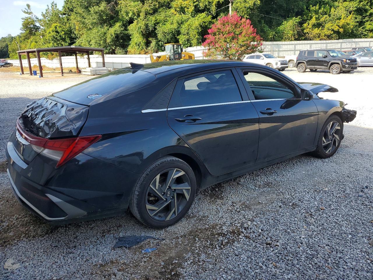 2025 Hyundai Elantra Sel - Фото 3