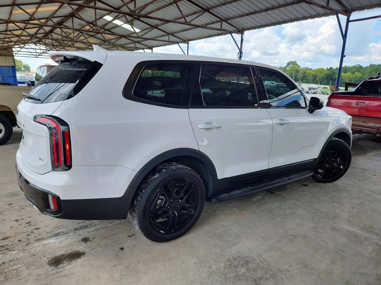 2025 Kia Telluride Sx-Prestige X-Line - Image 3
