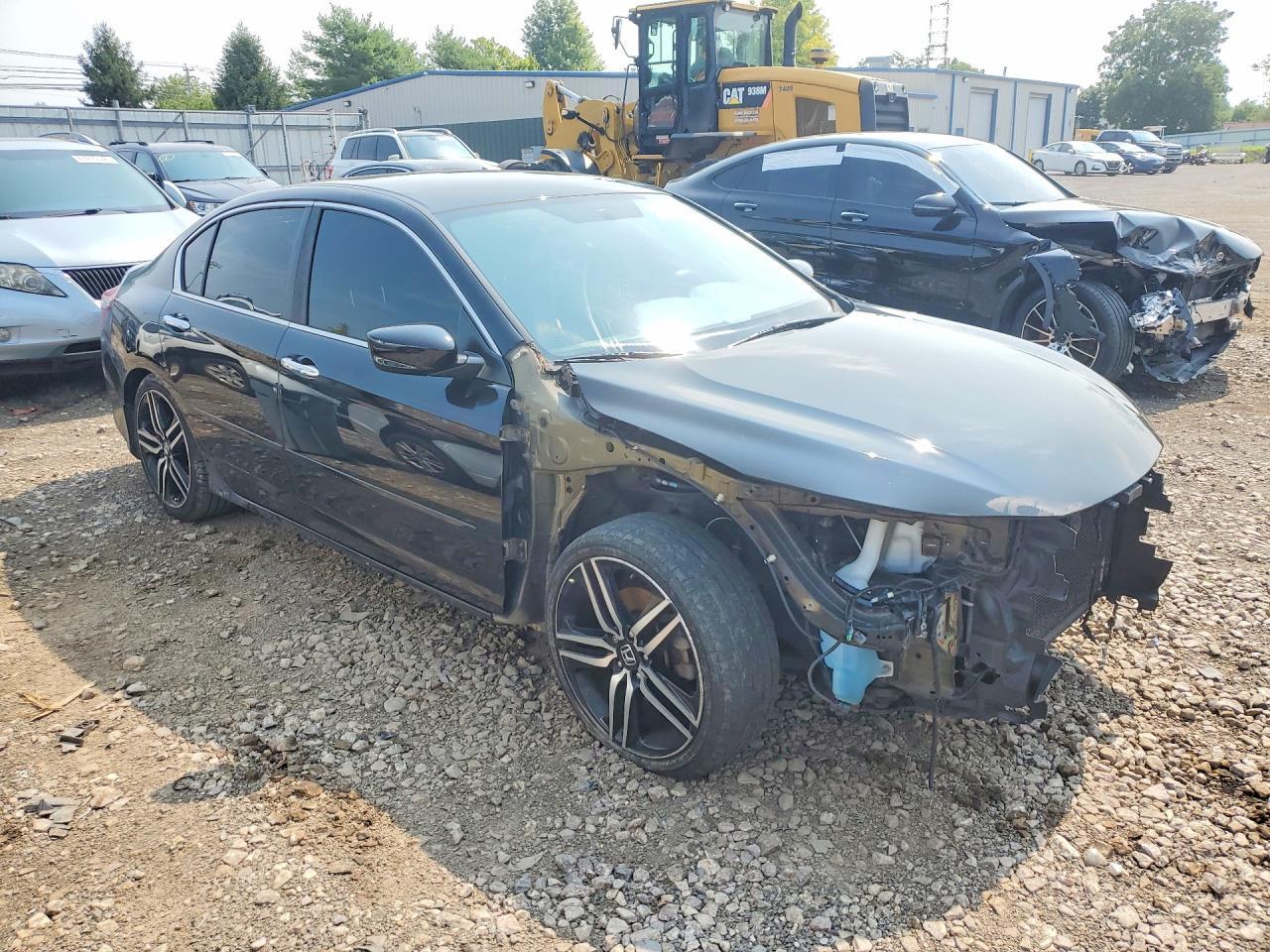 2017 Honda Accord Sport - Image 4