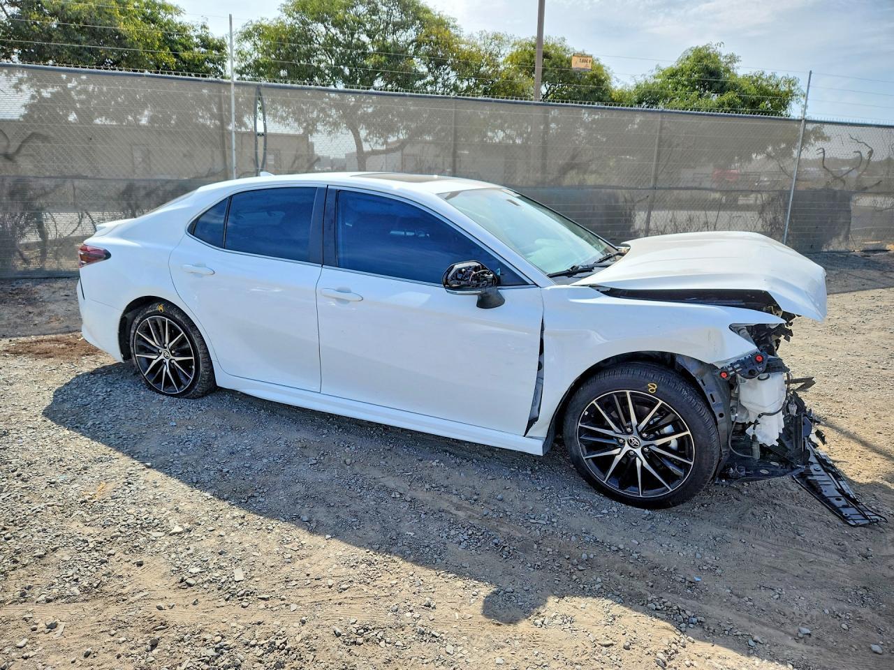 2024 Toyota Camry Hybrid Se - Фото 4