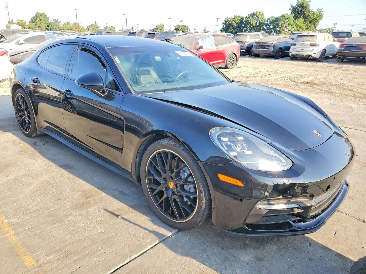 2018 Porsche Panamera 4 - Фото 4