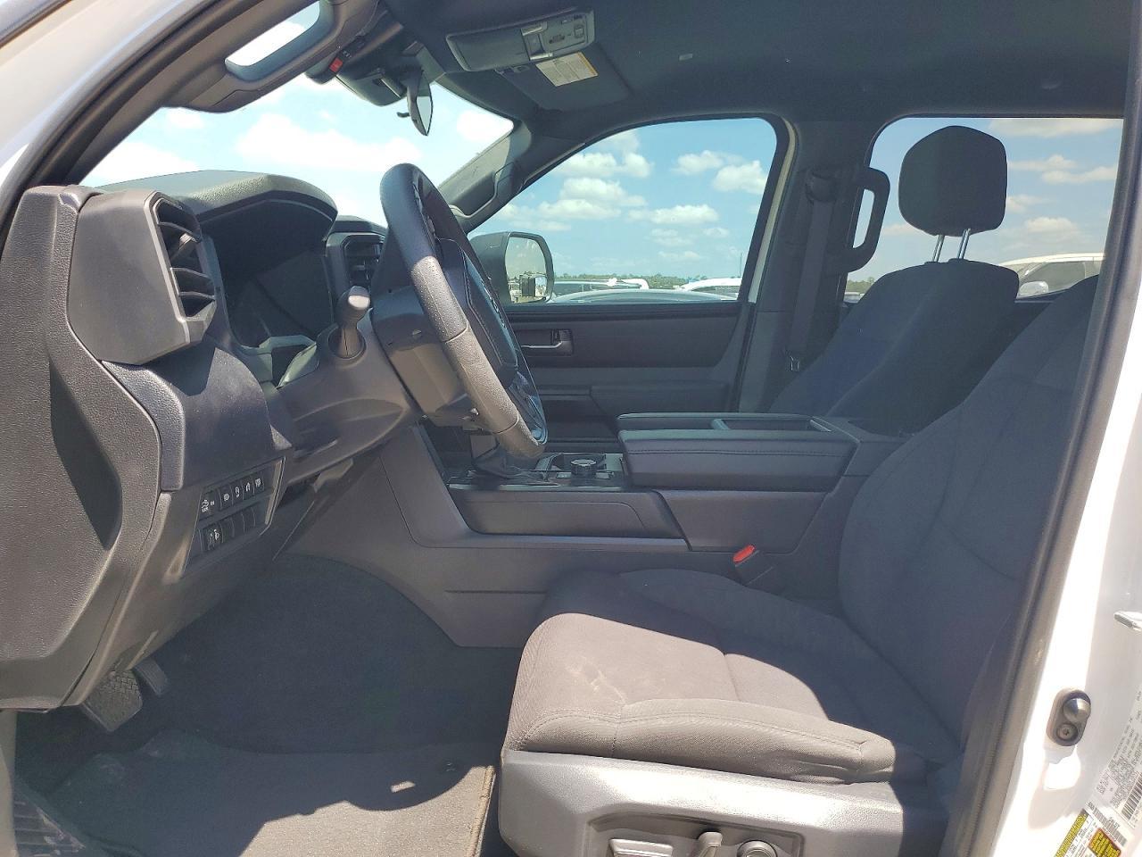 2025 Toyota Tundra Sr5 - Image 7