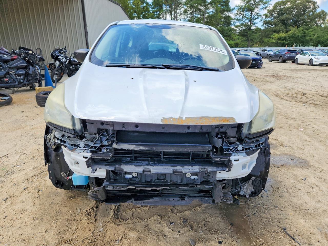 2016 Ford Escape S - Image 5