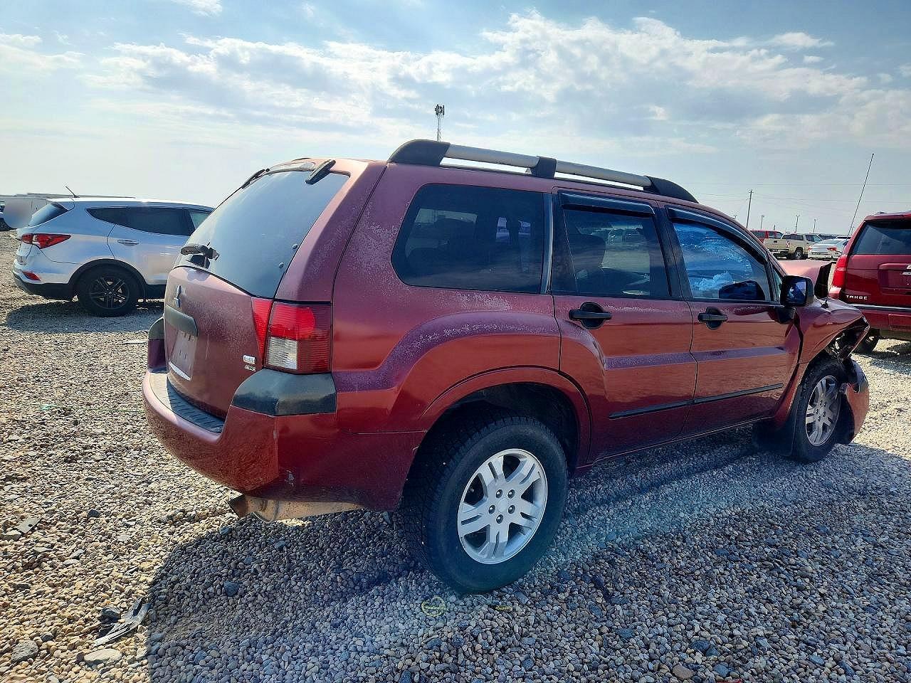 2005 Mitsubishi Endeavor Ls - Фото 3