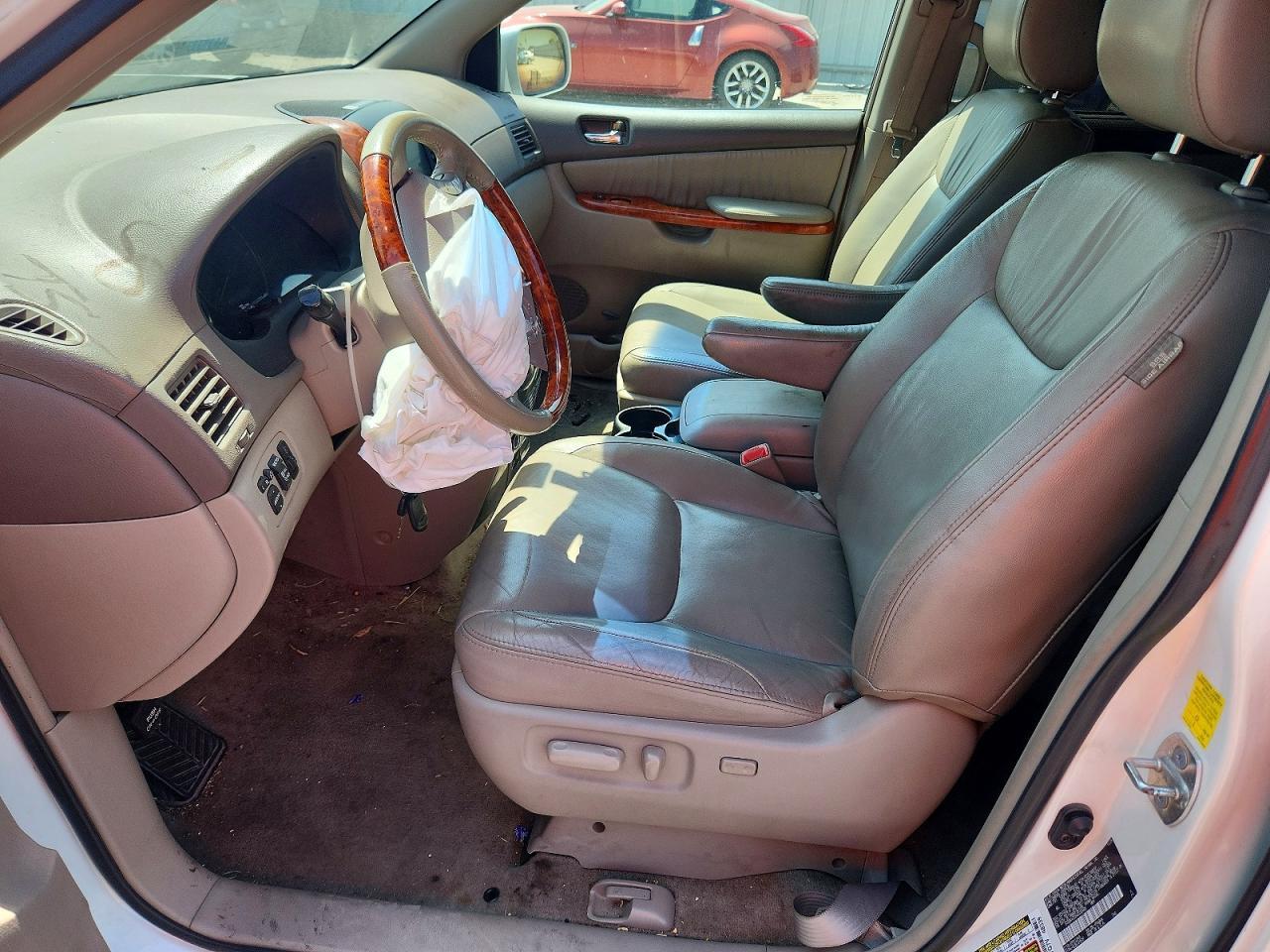2010 Toyota Sienna Xle Limited - Image 7