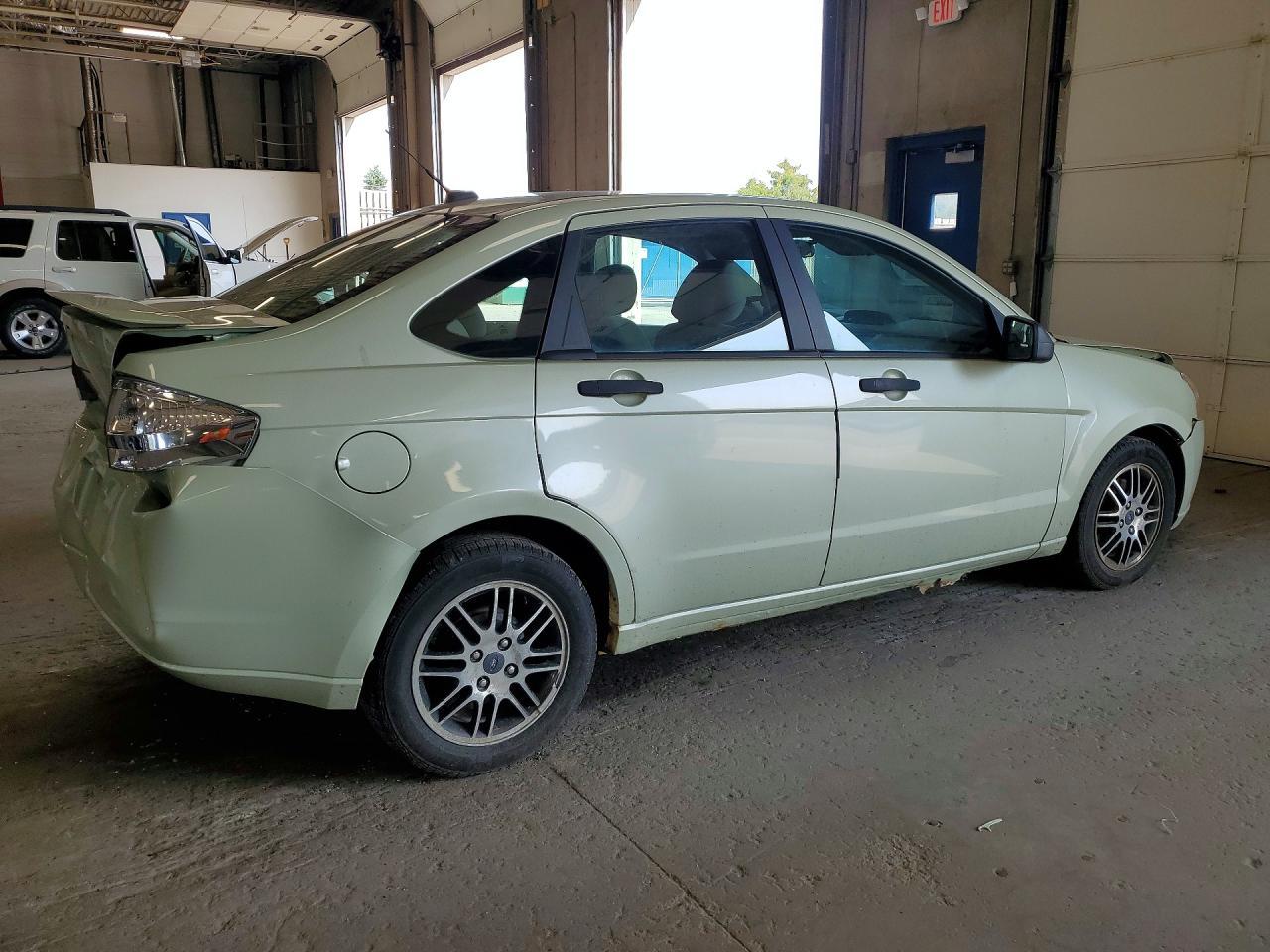 2010 Ford Focus Se - Фото 3