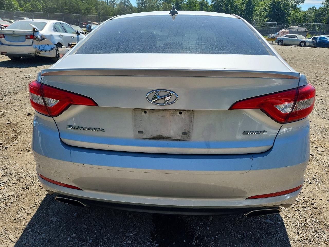 2015 Hyundai Sonata Sport - Image 6
