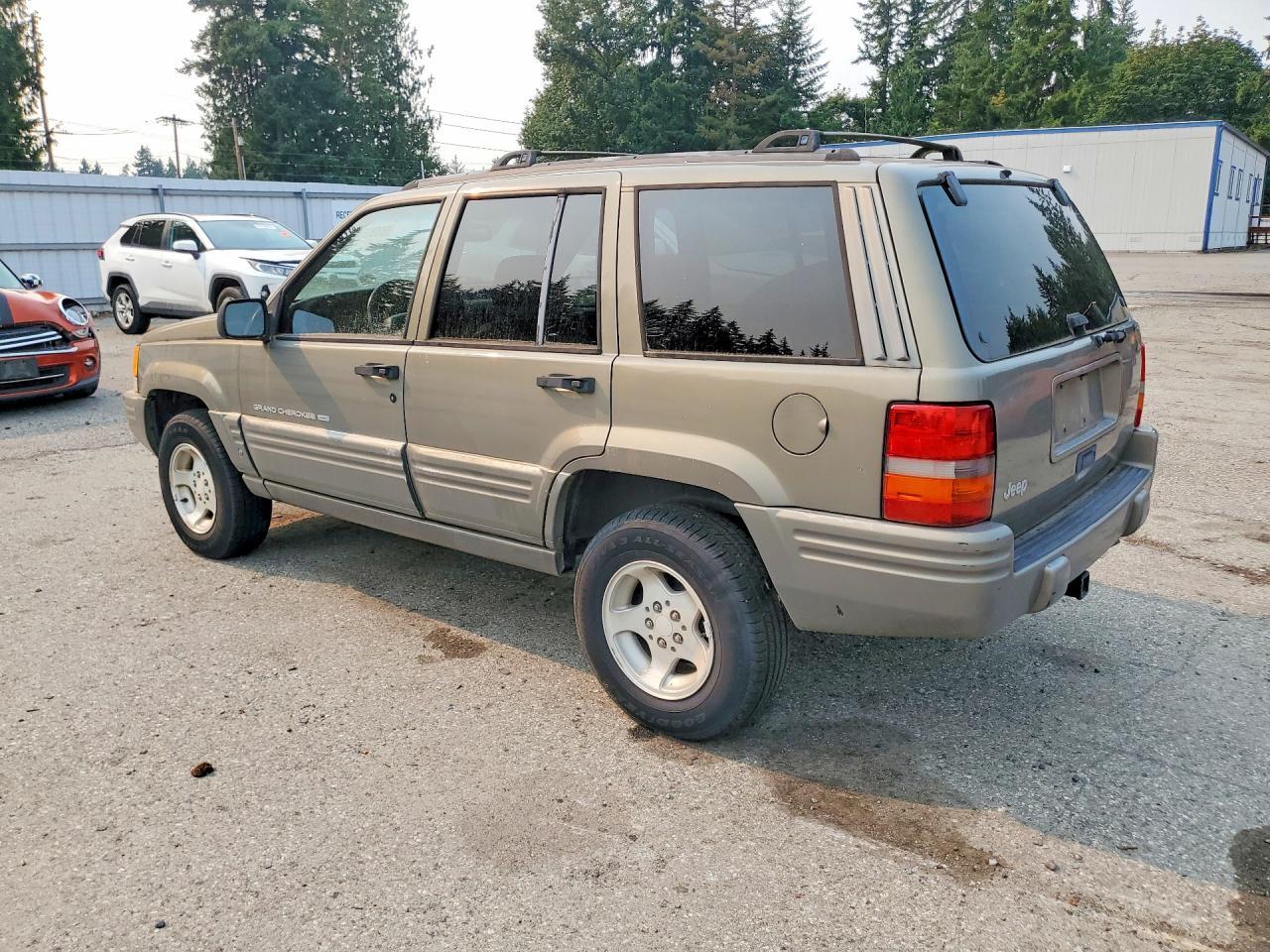 1998 Jeep Grand Cherokee Laredo - Фото 2