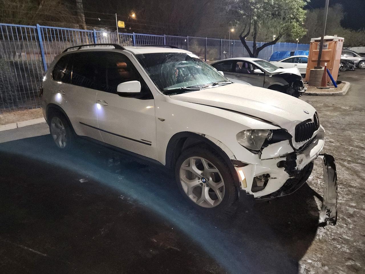 2011 BMW X5 xDrive35I - Image 4