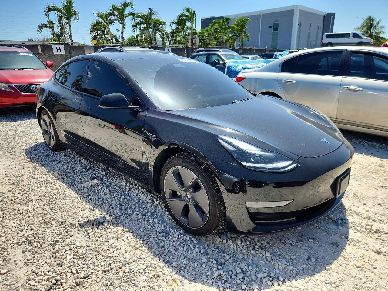 2021 Tesla Model 3 - Image 4