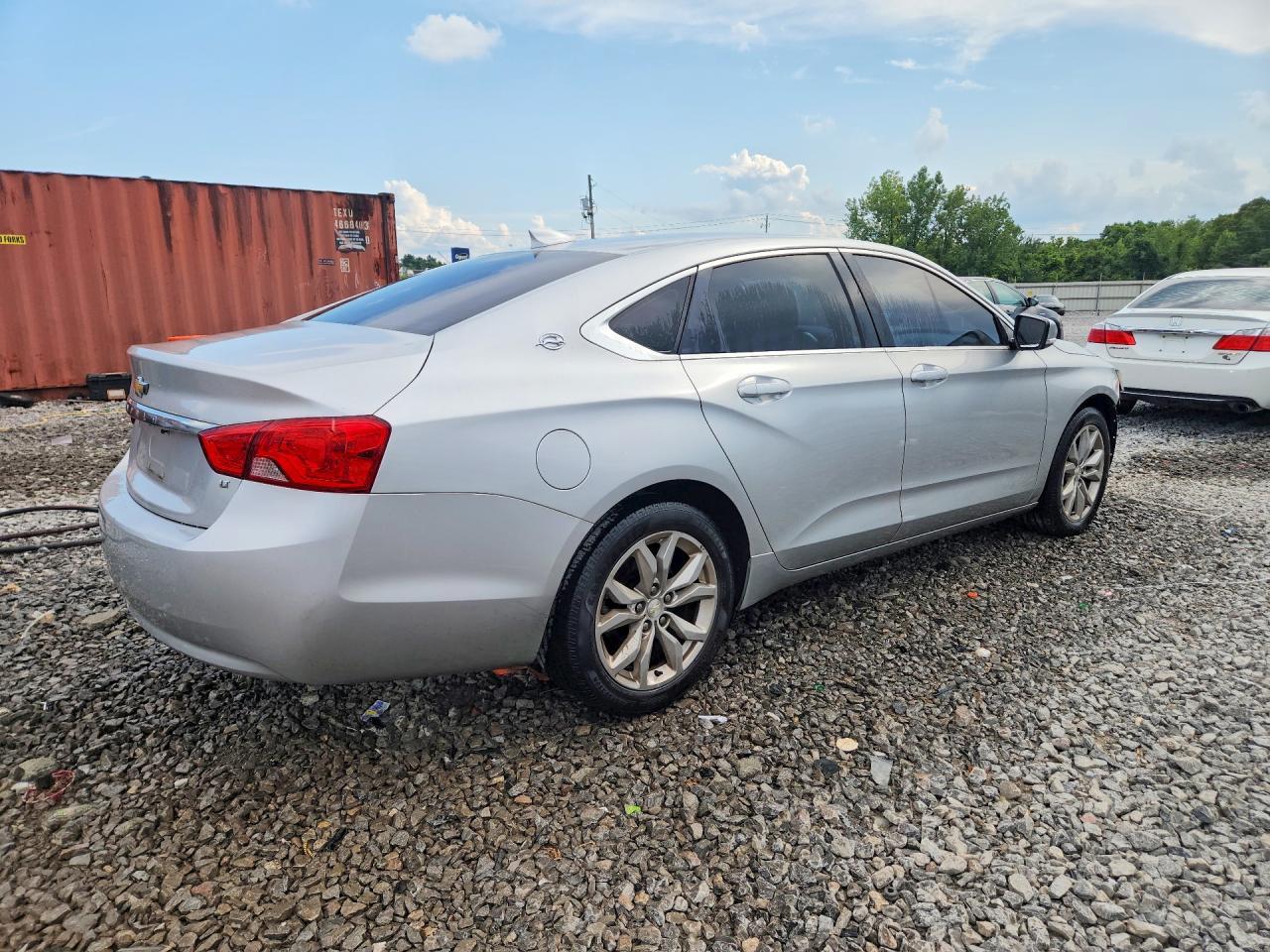 2017 Chevrolet Impala Lt - Image 3