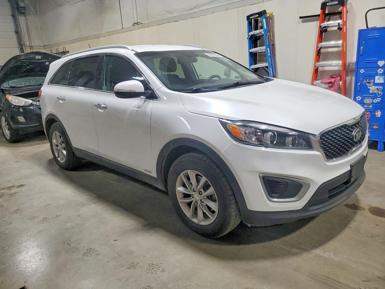 2017 Kia Sorento Lx - Image 4