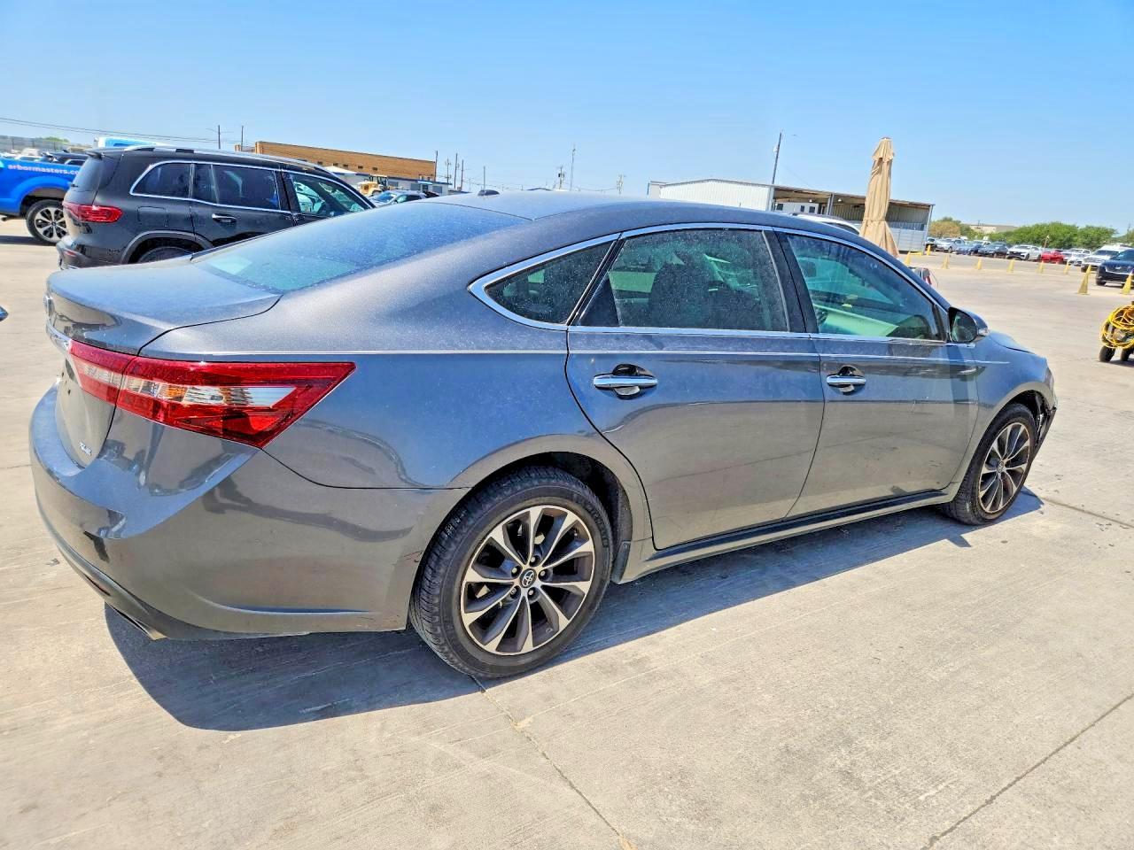 2016 Toyota Avalon Xle - Фото 3