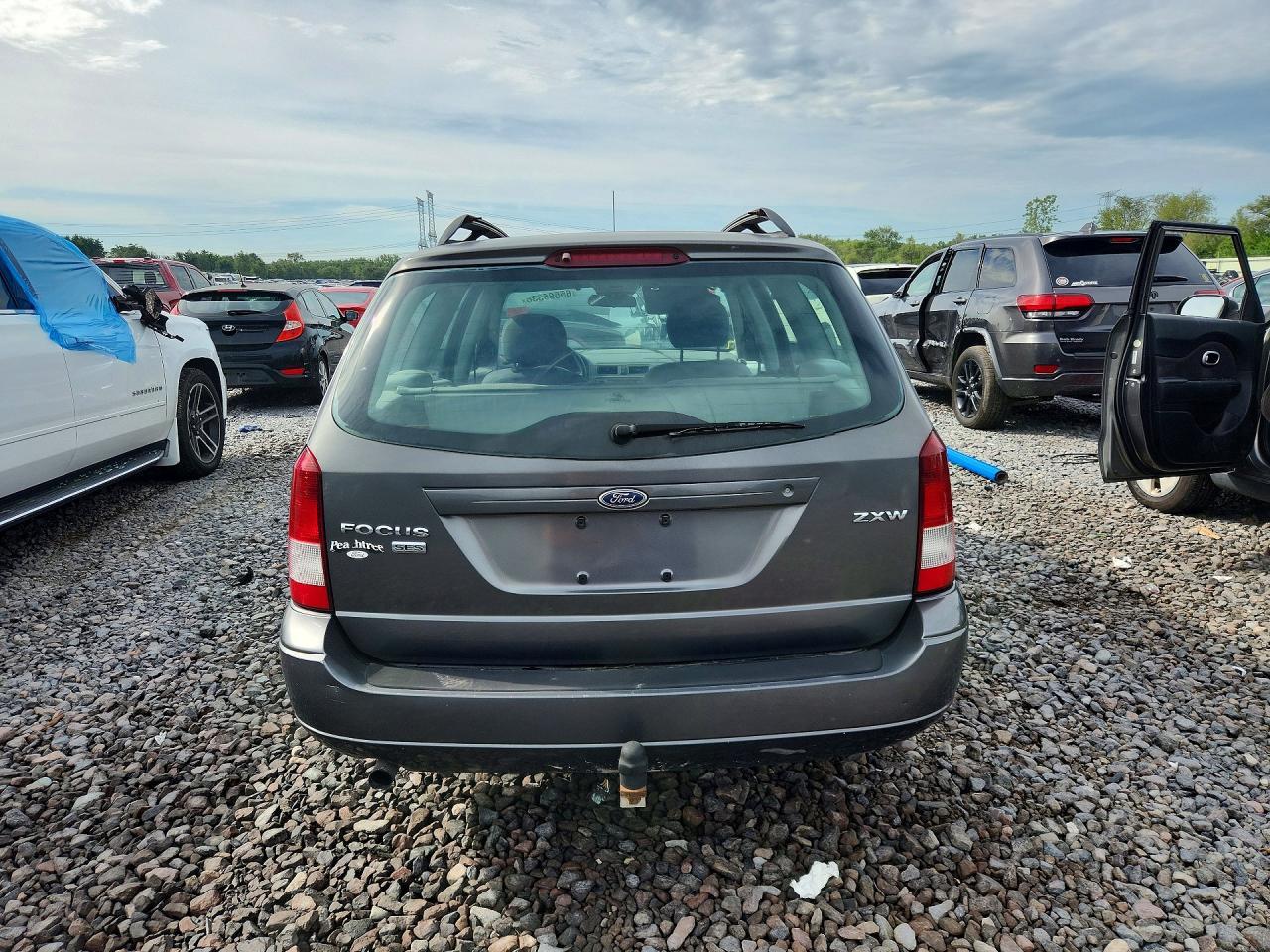 2005 Ford Focus Zxw - Image 6