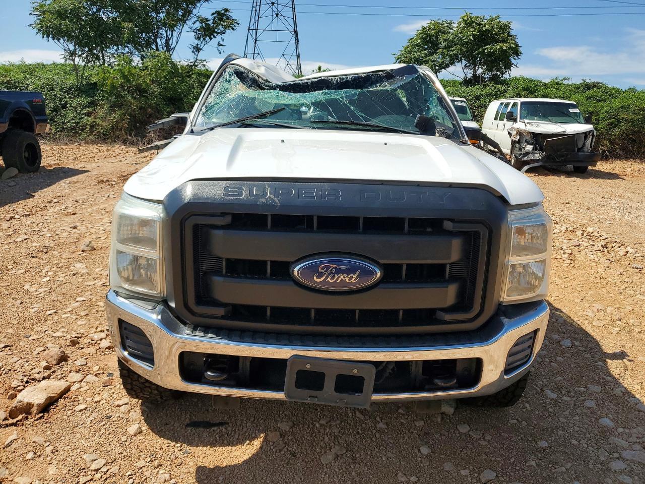 2015 Ford F250 Super Duty - Image 5