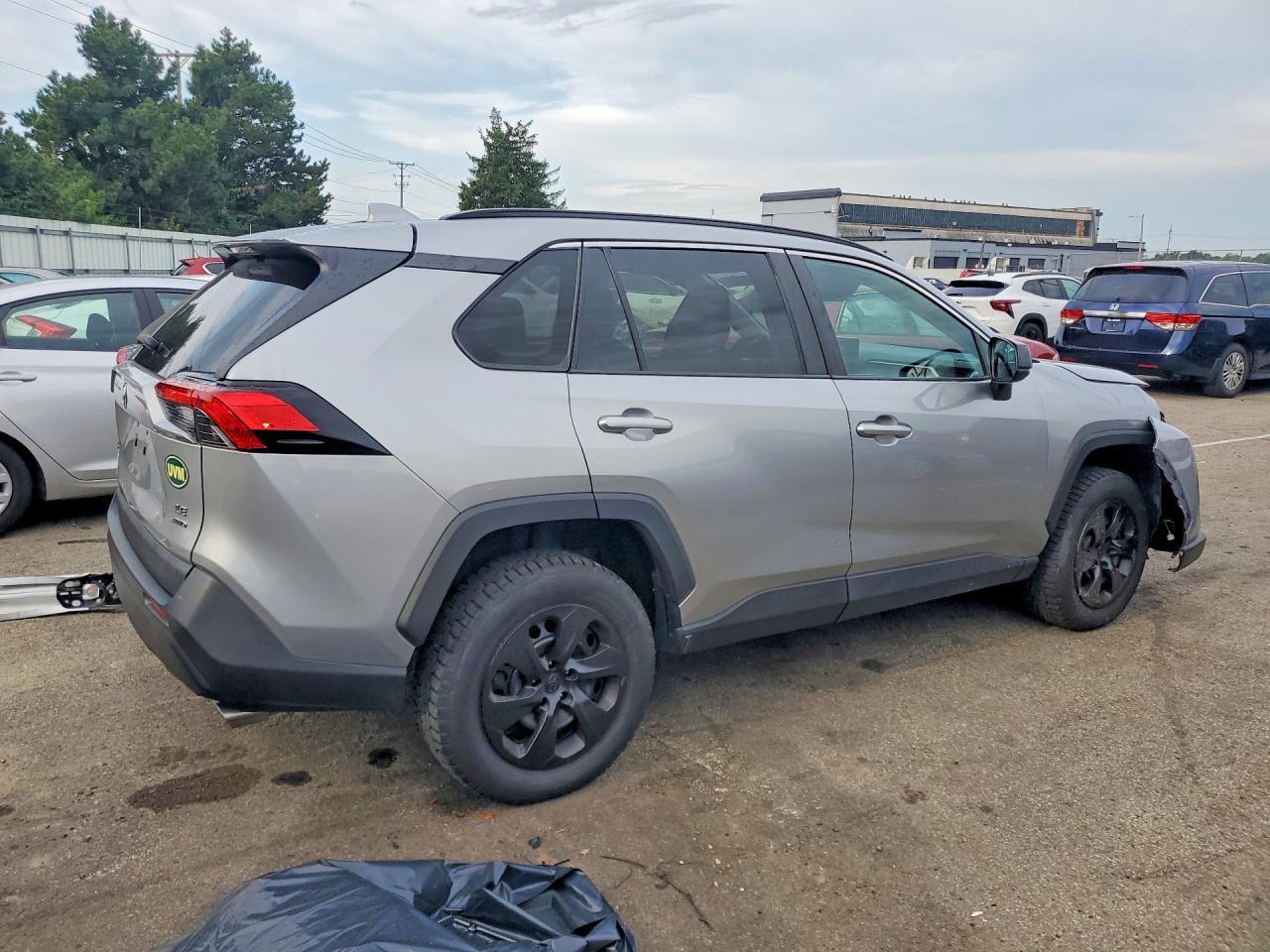 2019 Toyota Rav4 Le - Фото 3