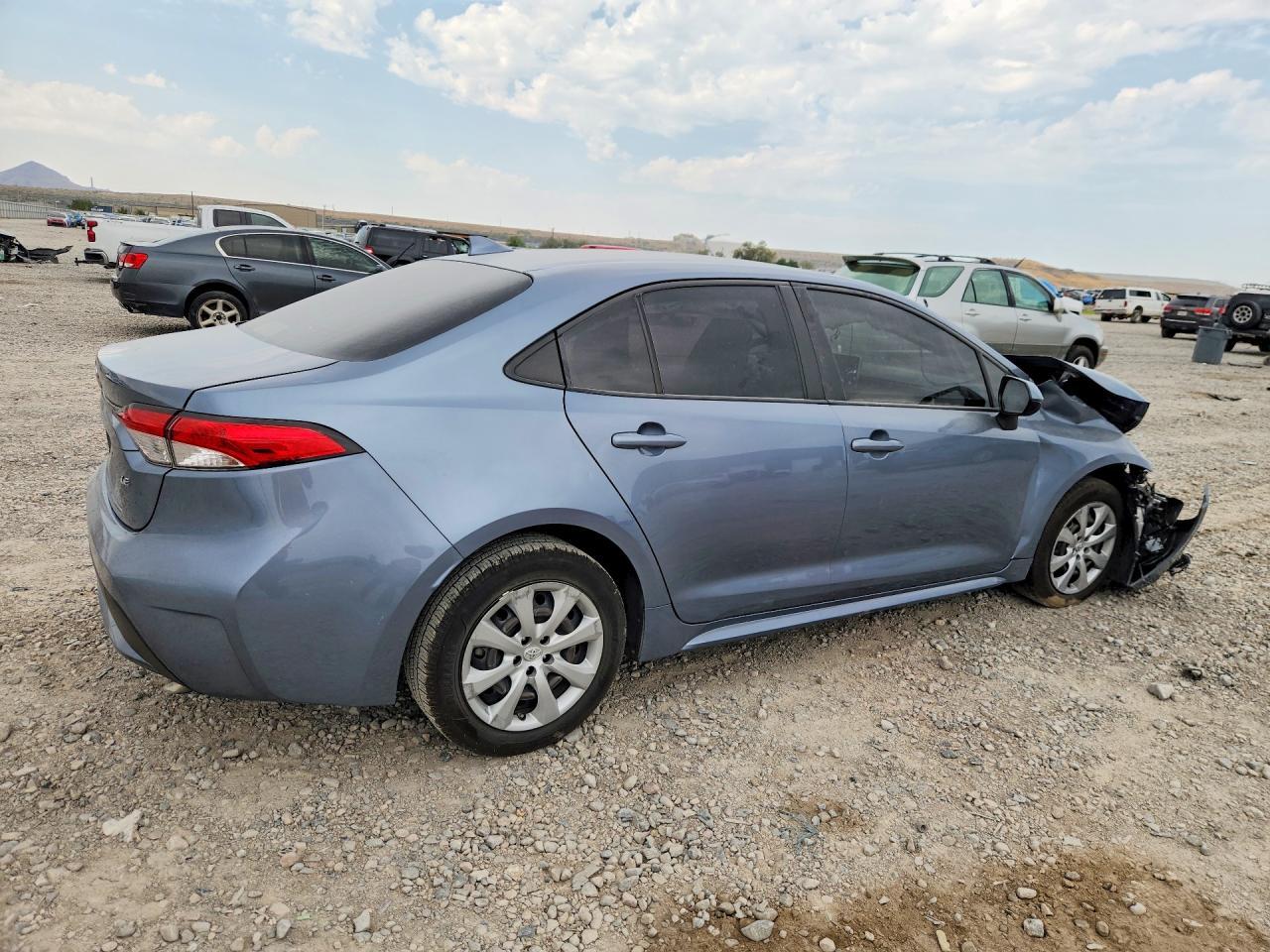 2021 Toyota Corolla Le - Image 3