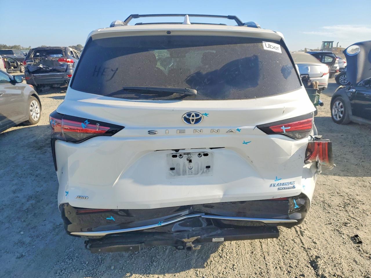 2023 Toyota Sienna Platinum 7-Passenger - Фото 6