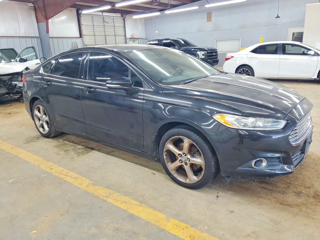 2013 Ford Fusion Se - Фото 4