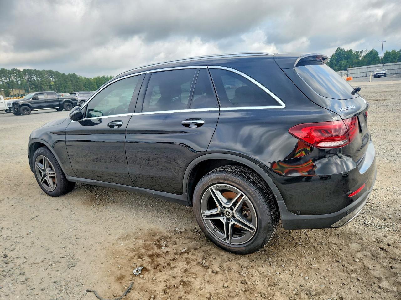 2021 Mercedes-Benz Glc 300 4Matic - Фото 2