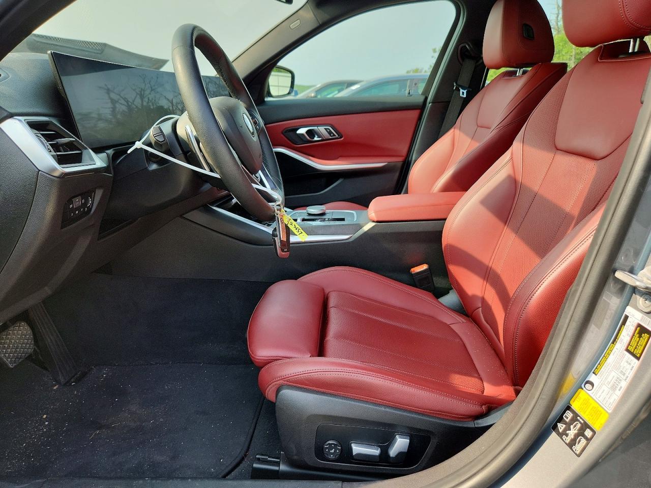 2023 BMW 330Xi - Фото 7