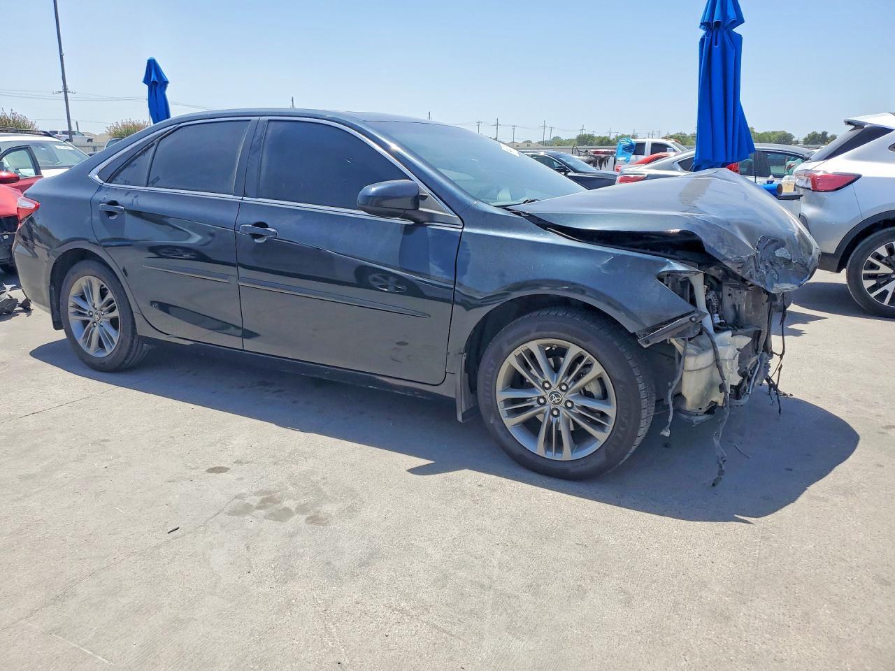 2015 Toyota Camry Se - Фото 4