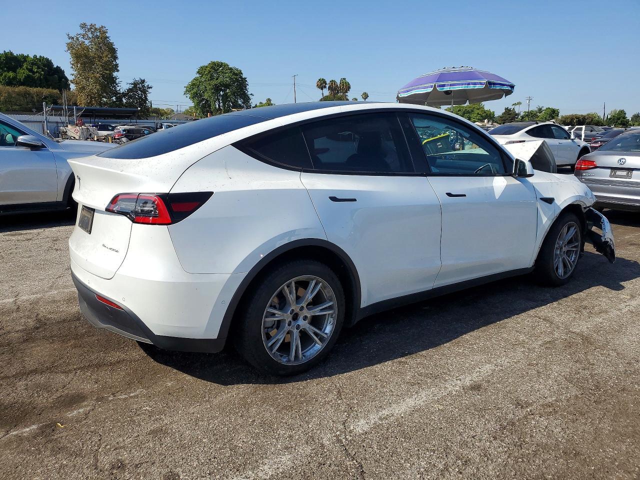 2021 Tesla Model Y - Image 3