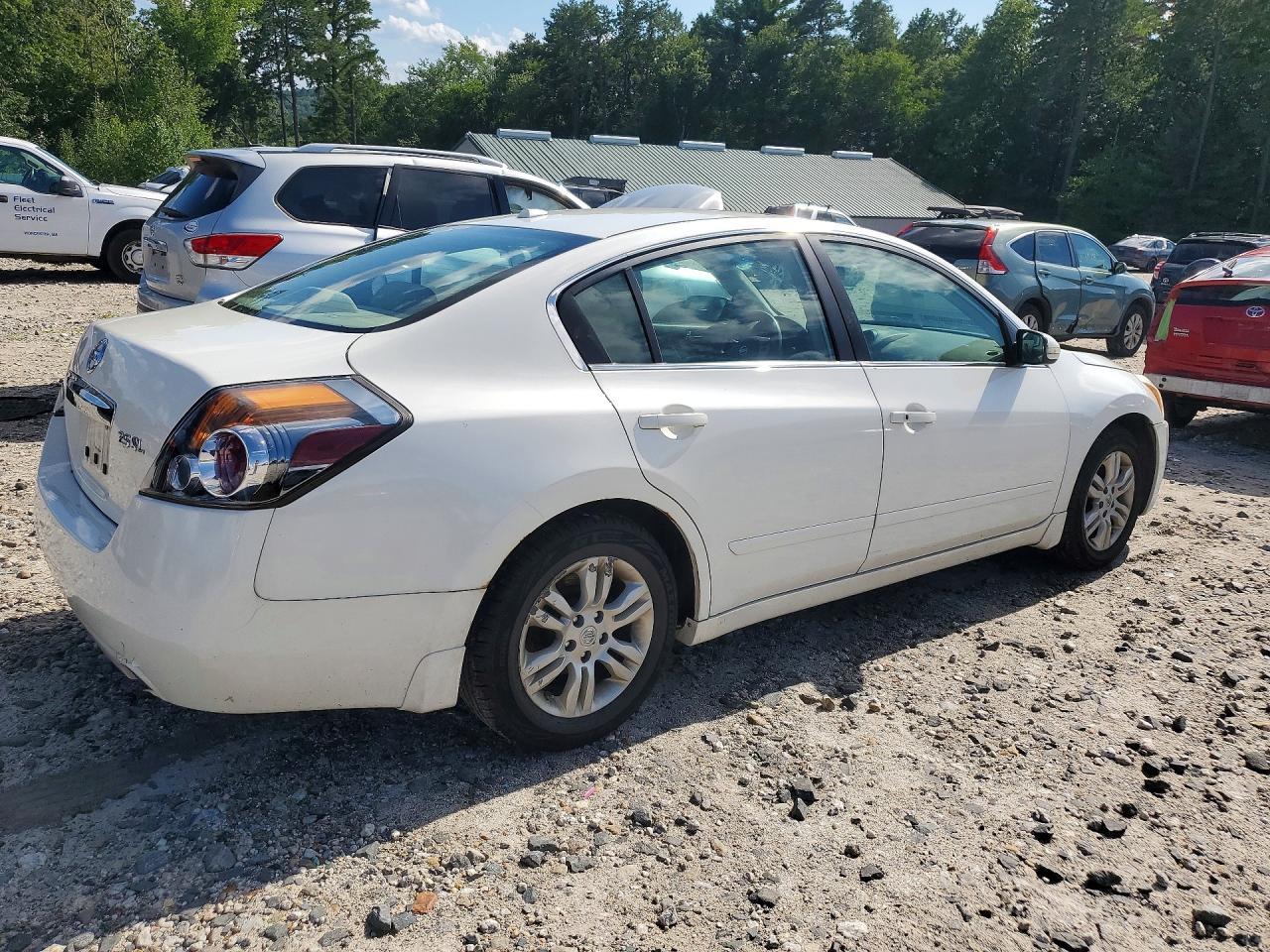 2010 Nissan Altima 2.5 - Фото 3