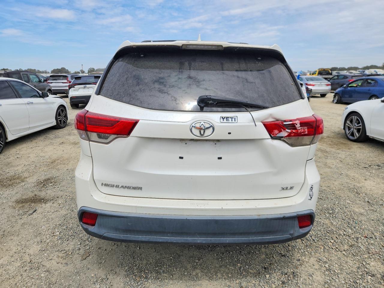 2019 Toyota Highlander Xle - Фото 6
