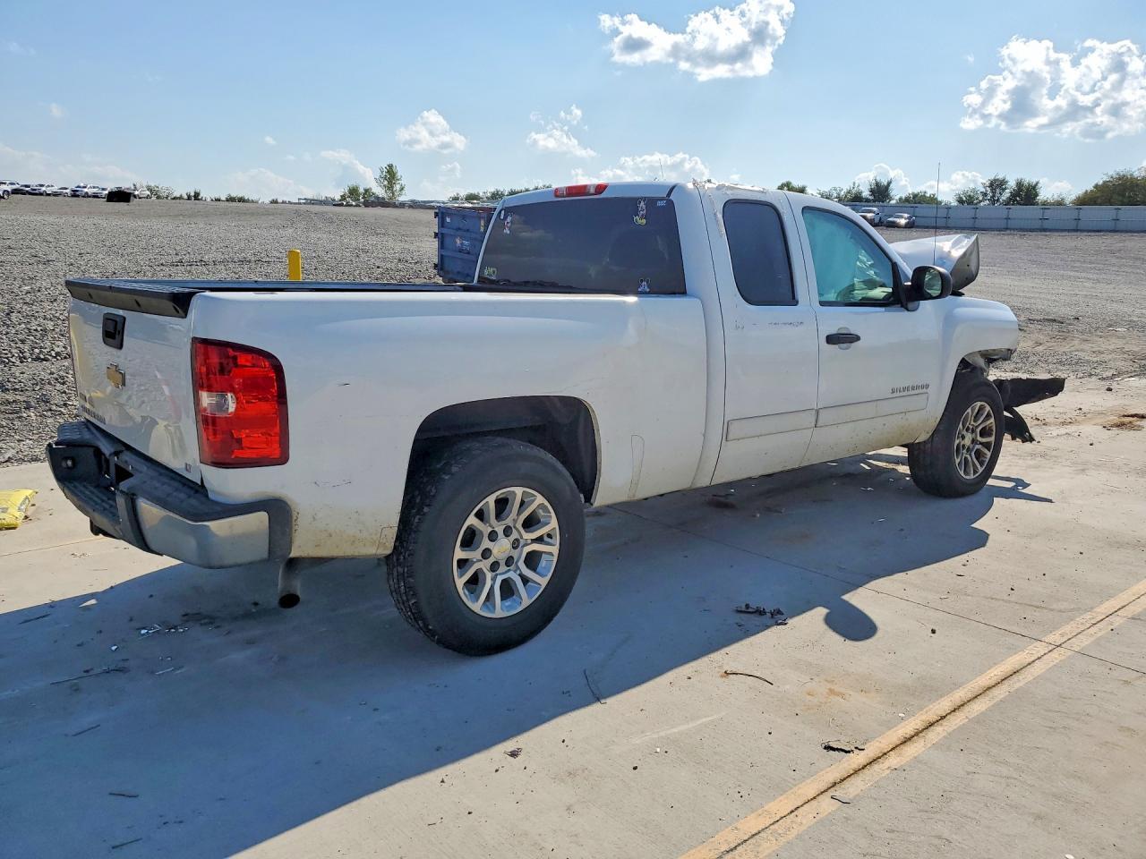 2011 Chevrolet Silverado C1500 Lt - Фото 3
