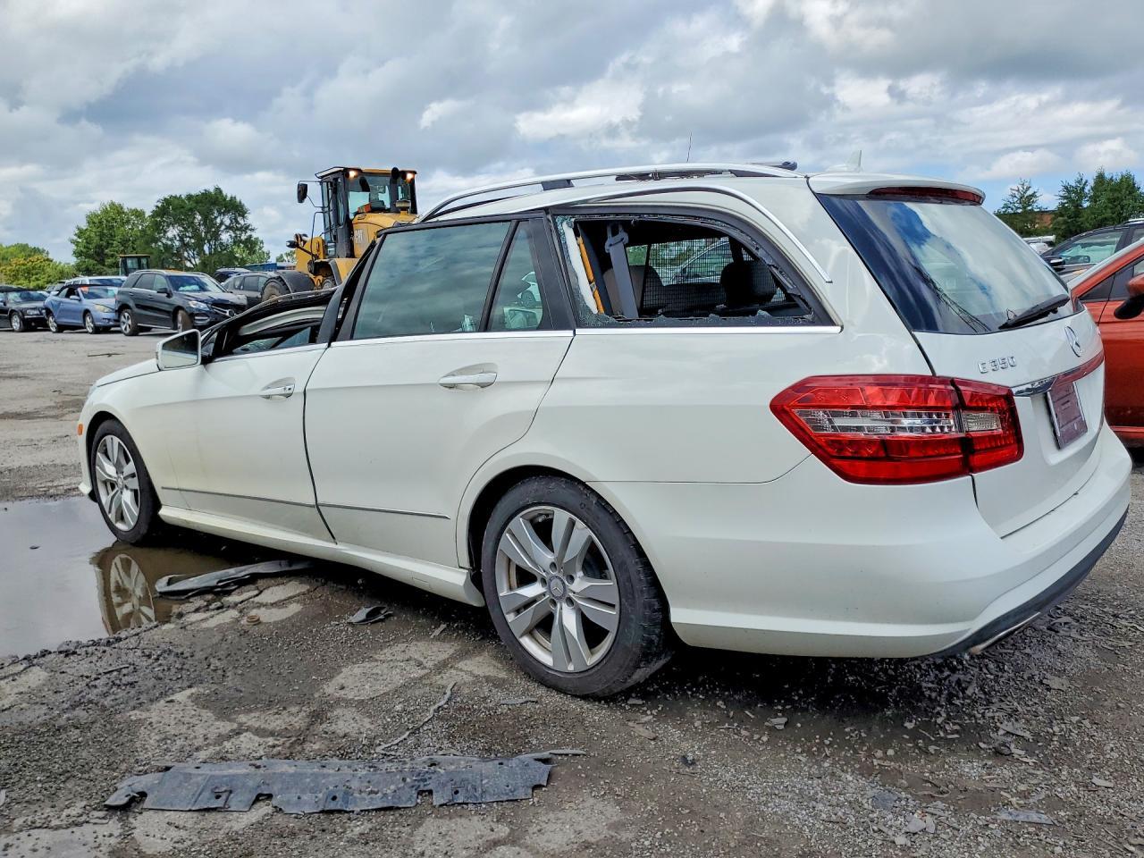 2011 Mercedes-Benz E 350 4Matic Wagon - Фото 2