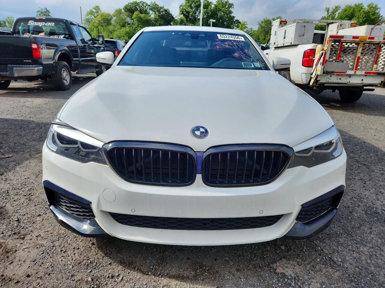 2019 BMW 540 Xi - Image 5
