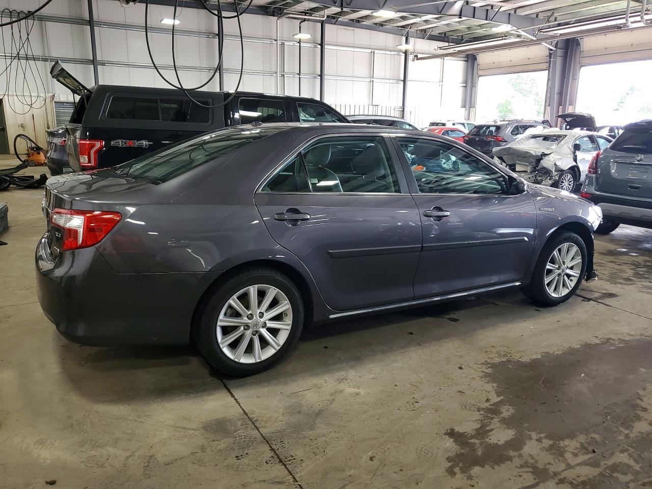 2014 Toyota Camry Hybrid Xle - Фото 3