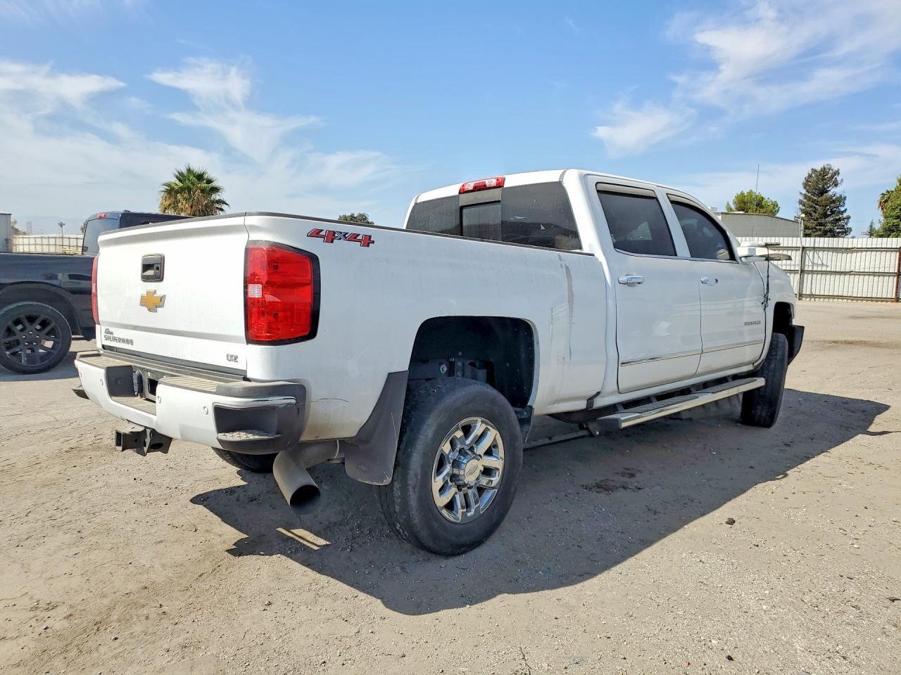 2019 Chevrolet Silverado K3500 Ltz - Фото 3
