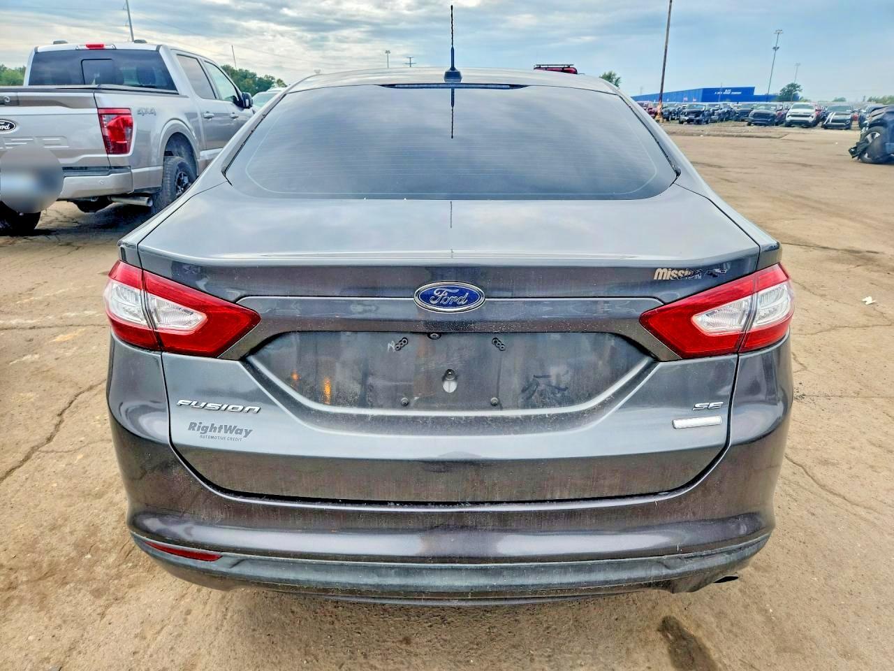 2016 Ford Fusion Se - Фото 6