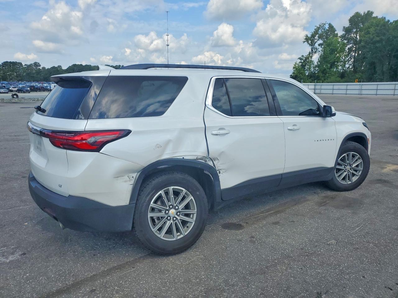 2023 Chevrolet Traverse Lt - Фото 3