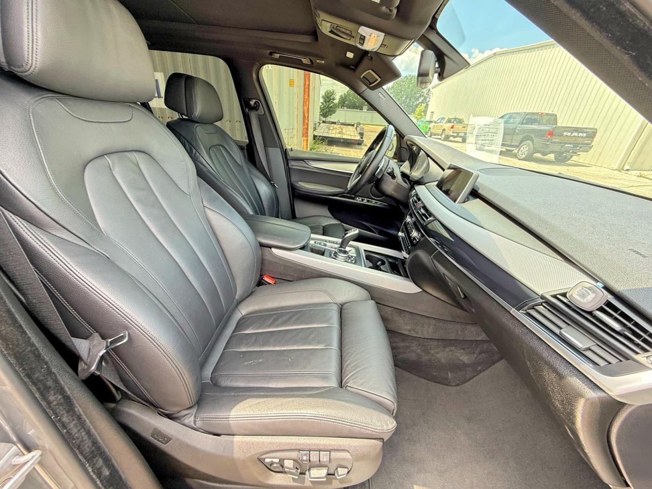 2015 BMW X5 xDrive50I - Image 5
