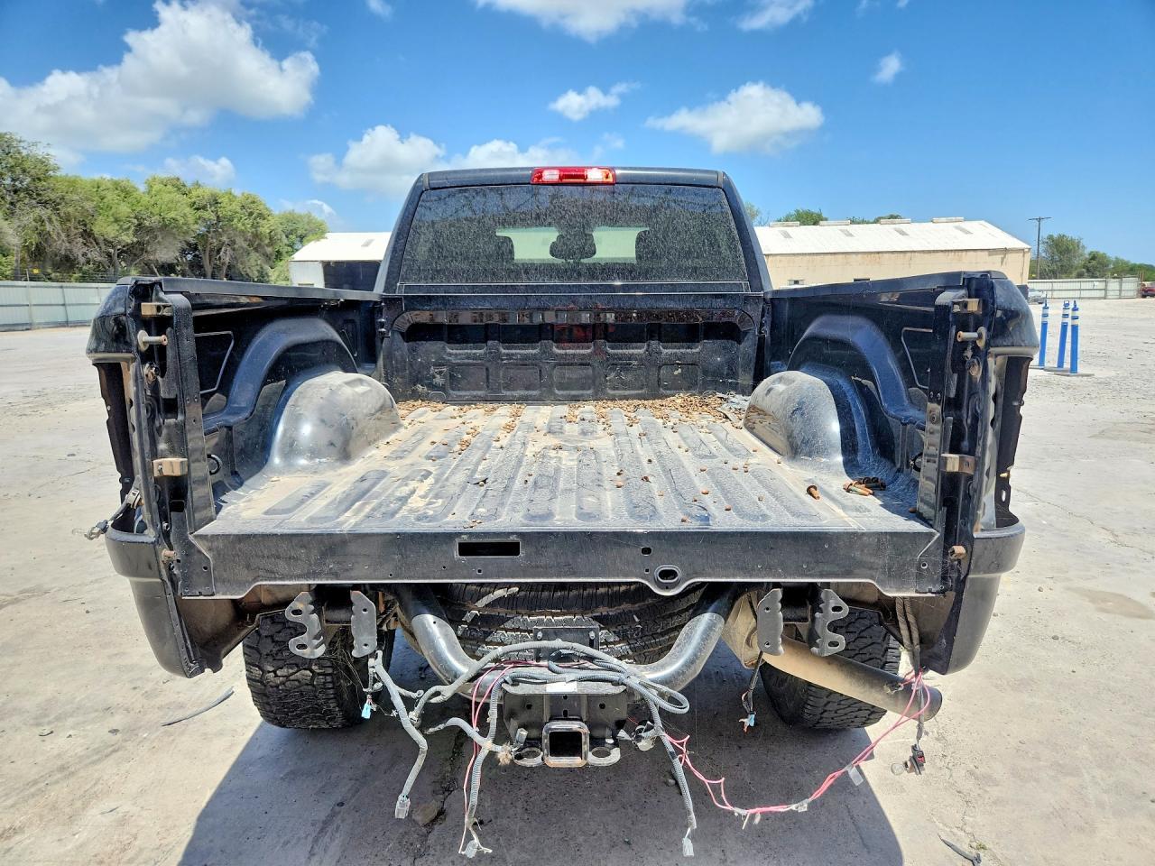2016 Ram 2500 St - Image 6