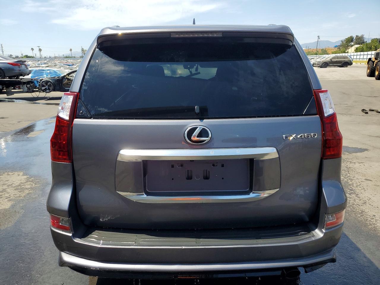 2021 Lexus Gx 460 Premium - Image 6